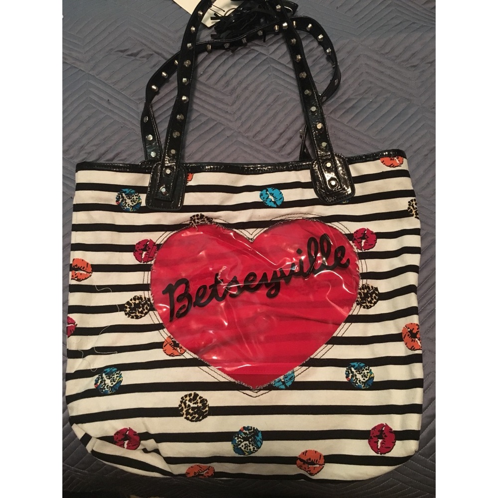 Betseyville Tote NWT